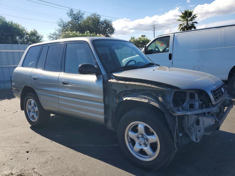 Photo 4 from auction – 1999 TOYOTA RAV4 with VIN JT3GP10V2X7060783