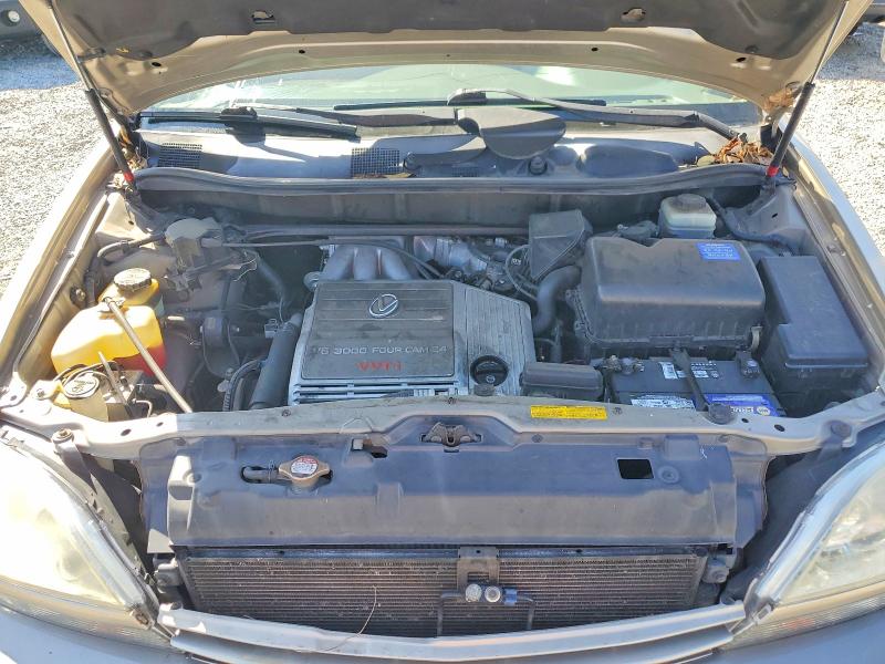Photo 12 from auction – 2002 LEXUS RX with VIN JTJHF10U020280156