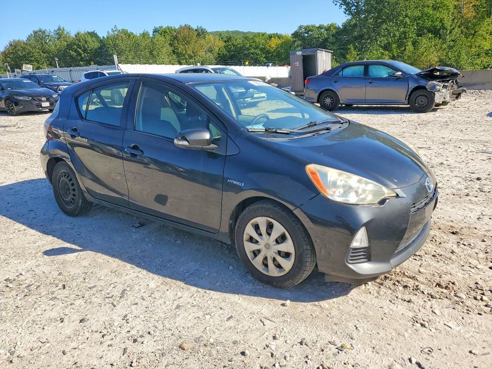Photo 4 from auction – 2012 TOYOTA PRIUS C with VIN JTDKDTB35C1513488