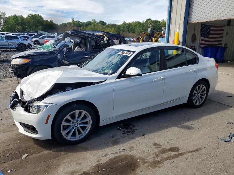BMW 320 2018 con VIN WBA8E5G56JNV03388 - Foto de la subasta