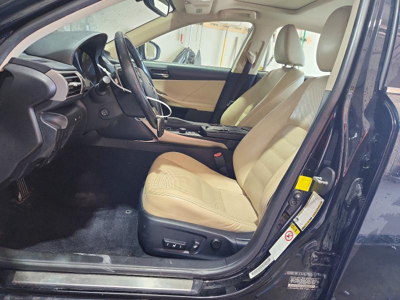Photo 7 from auction – 2014 LEXUS IS with VIN JTHCF1D20E5014115