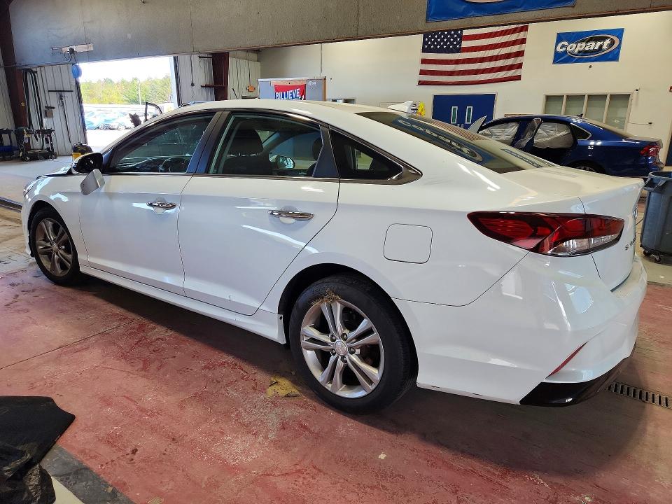 Снимка 2 от търг – 2018 HYUNDAI SONATA с VIN 5NPE34AFXJH658114