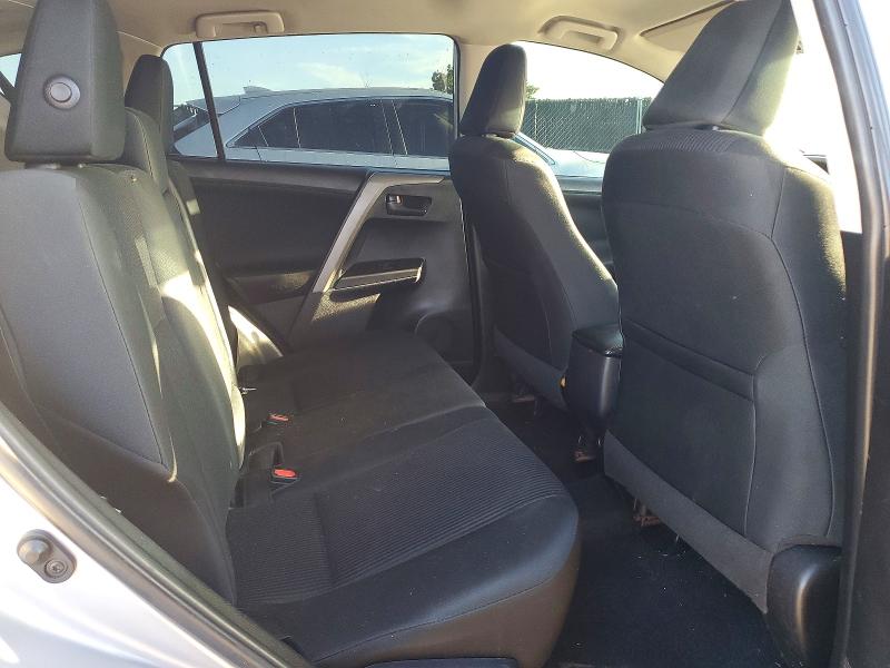 Photo 11 from auction – 2016 TOYOTA RAV4 with VIN 2T3ZFREV5GW274167