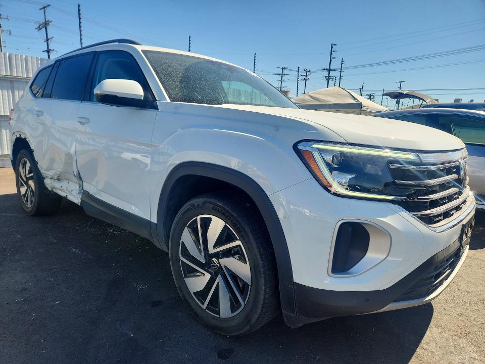 Снимка 4 от търг – 2024 VOLKSWAGEN ATLAS с VIN 1V2WR2CA6RC518897