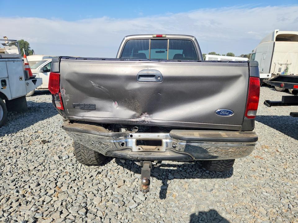 Photo 6 from auction – 2003 FORD F350 with VIN 1FTSW31P73ED78103