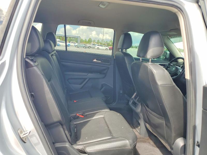 Photo 11 from auction – 2018 VOLKSWAGEN ATLAS with VIN 1V2CR2CA8JC535918