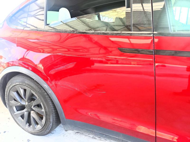 Снимка 11 от търг – 2023 TESLA MODEL X с VIN 7SAXCBE52PF426826