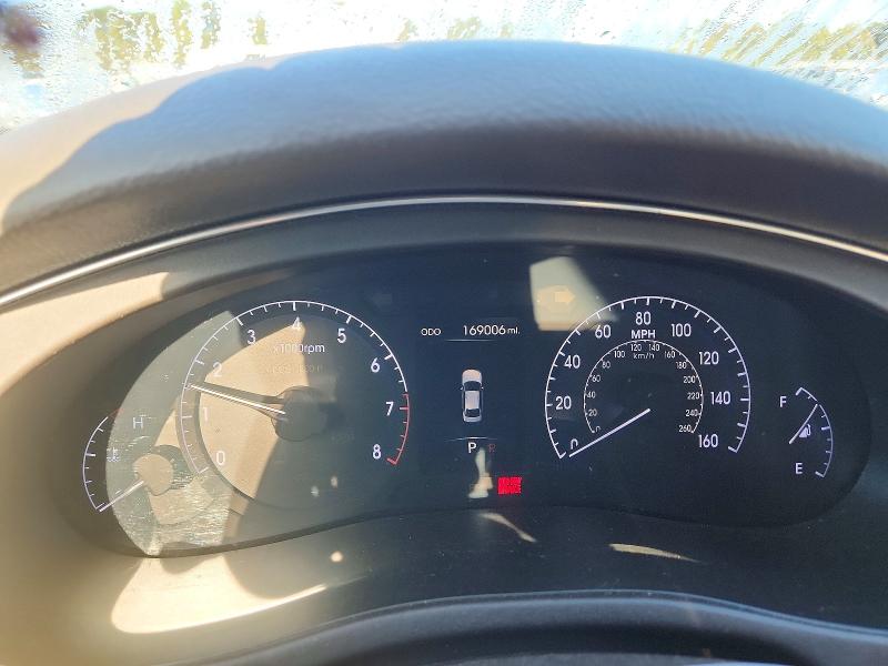 Photo 9 from auction – 2012 HYUNDAI GENESIS with VIN KMHGC4DF0CU207444