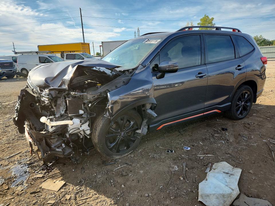 SUBARU FORESTER 2023 с VIN JF2SKAJC1PH460217 - Фото с аукциона