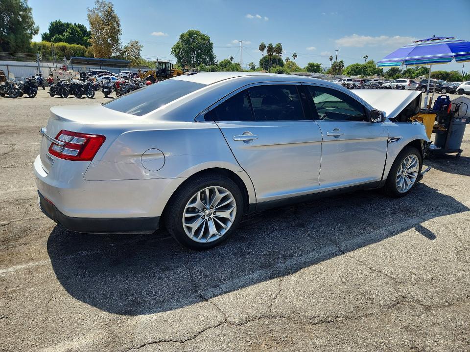 Снимка 3 от търг – 2013 FORD TAURUS с VIN 1FAHP2F82DG193004