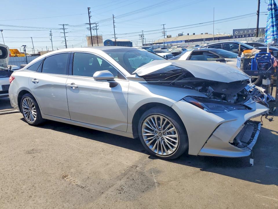 Photo 4 from auction – 2022 TOYOTA AVALON with VIN 4T1DA1AB7NU013943