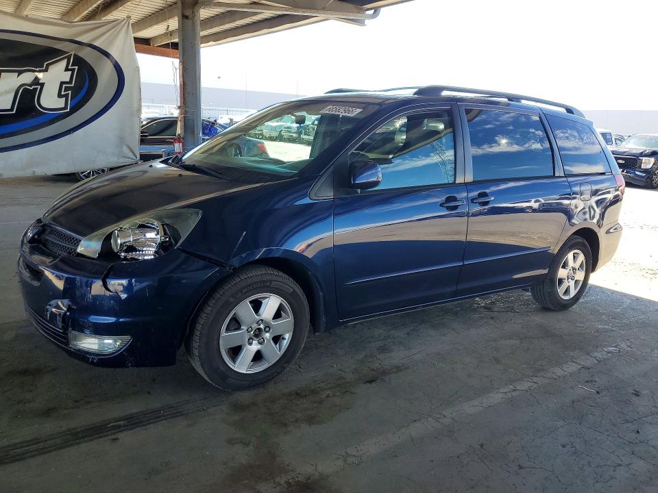 2004 TOYOTA SIENNA - Търг №68582966