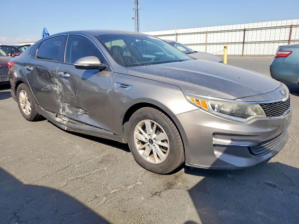 Photo 4 from auction – 2016 KIA OPTIMA with VIN 5XXGT4L39GG089286