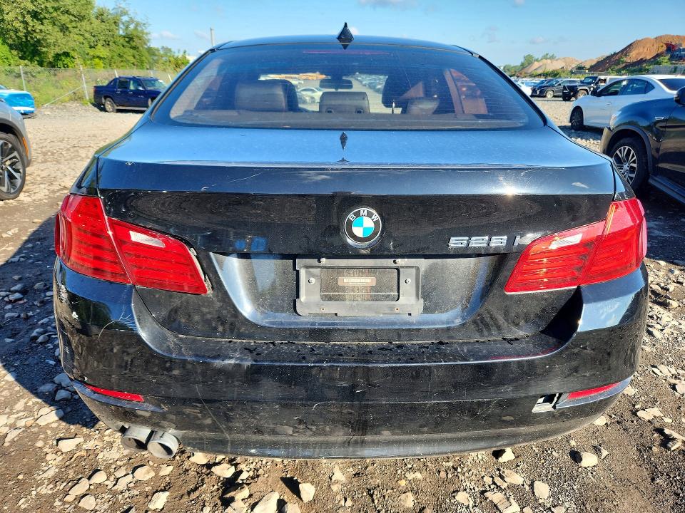 Photo 6 from auction – 2016 BMW 528 with VIN WBA5A5C53GG347960