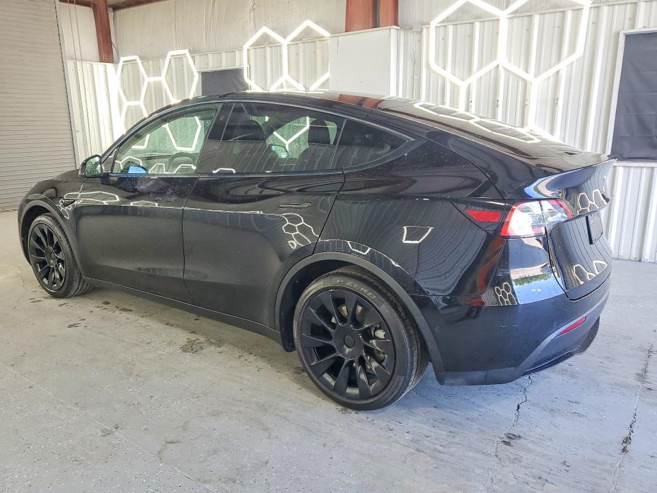 Foto 2 de la subasta – 2023 TESLA MODEL Y con VIN 7SAYGAEE8PF584543
