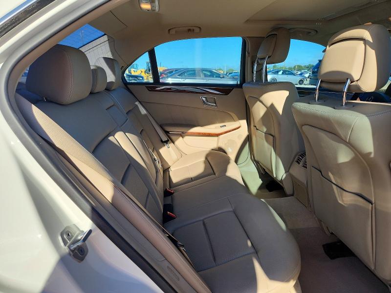 Снимка 10 от търг – 2010 MERCEDES-BENZ E с VIN WDDHF5GB7AA076158
