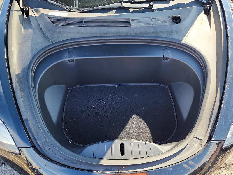 Photo 11 from auction – 2018 TESLA MODEL 3 with VIN 5YJ3E1EB3JF068262