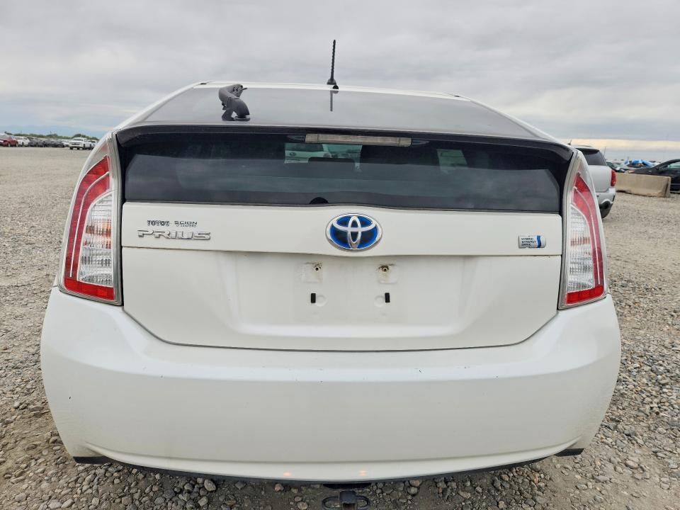Photo 6 from auction – 2013 TOYOTA PRIUS with VIN JTDKN3DU5D5664571