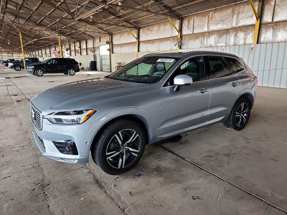 VOLVO XC60 2018 con VIN YV4A22RM8J1031067 - Foto de la subasta