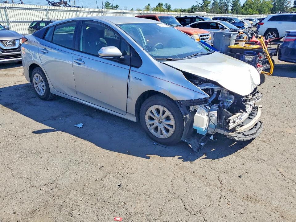 Photo 4 from auction – 2021 TOYOTA PRIUS with VIN JTDKAMFU3M3145285