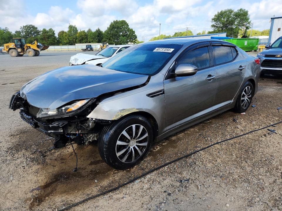 KIA OPTIMA 2015 with VIN 5XXGM4A7XFG421947 - Photo from auction