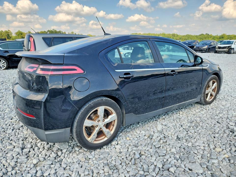 Photo 3 from auction – 2013 CHEVROLET VOLT with VIN 1G1RH6E48DU120201
