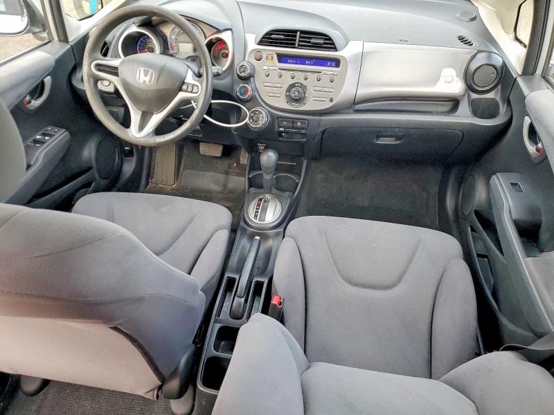 Photo 8 from auction – 2013 HONDA FIT with VIN JHMGE8H3XDC081900