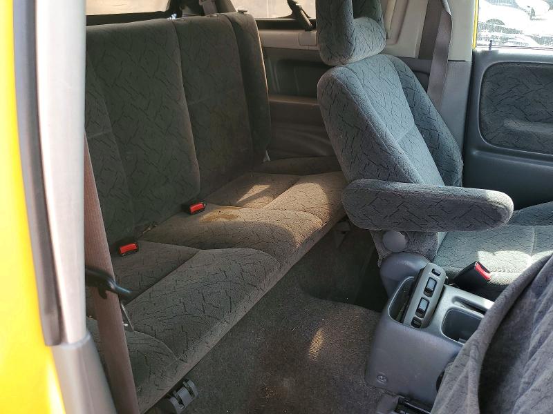 Photo 10 from auction – 2002 CHEVROLET TRACKER with VIN 2CNBJ78C226943252