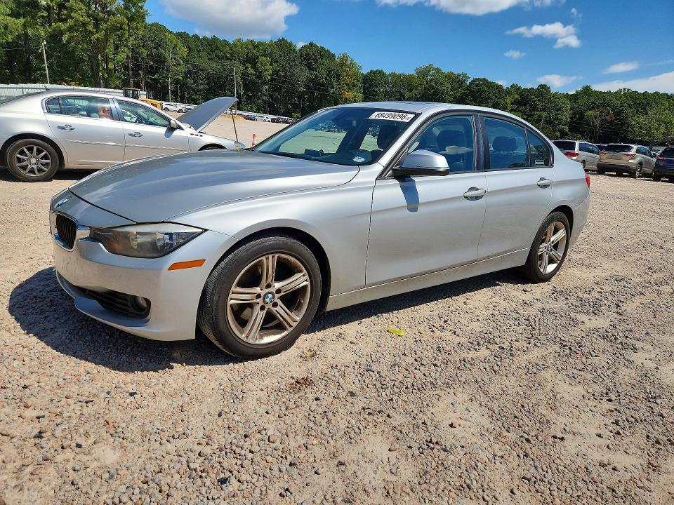 BMW 328 2013 with VIN WBA3A5C55DF359052 - Photo from auction
