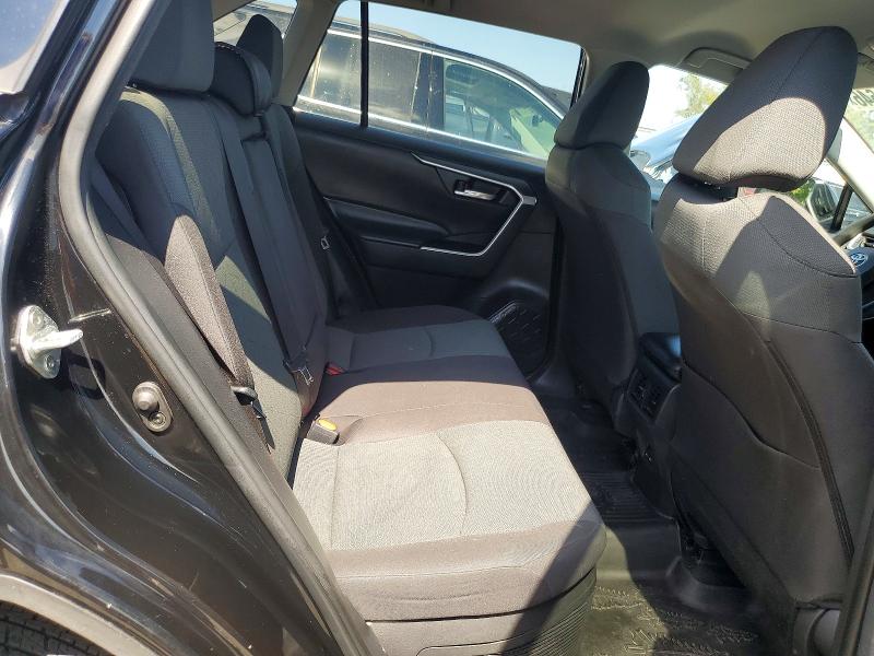 Photo 11 from auction – 2024 TOYOTA RAV4 with VIN 2T3UWRFV0RW230931