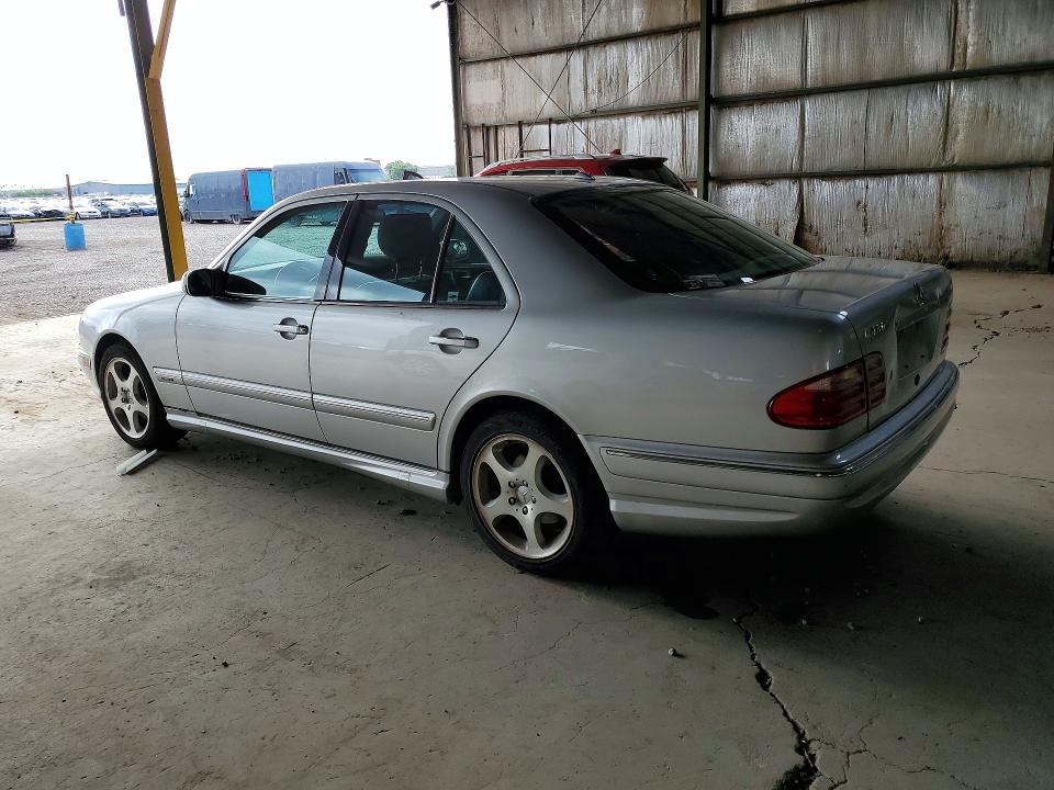 صورة رقم 2 من المزاد - 2001 MERCEDES-BENZ E مع VIN WDBJF70J61B323557