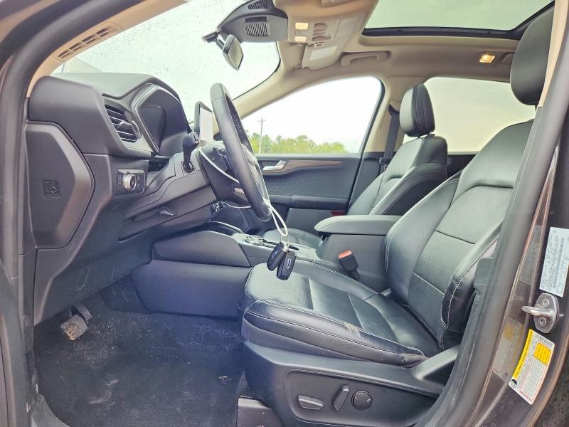 Photo 7 from auction – 2020 FORD ESCAPE with VIN 1FMCU9J99LUB48434