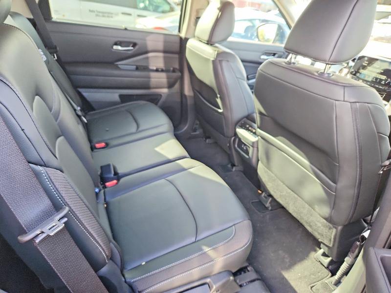 Снимка 11 от търг – 2025 NISSAN PATHFINDER с VIN 5N1DR3CC7SC305524
