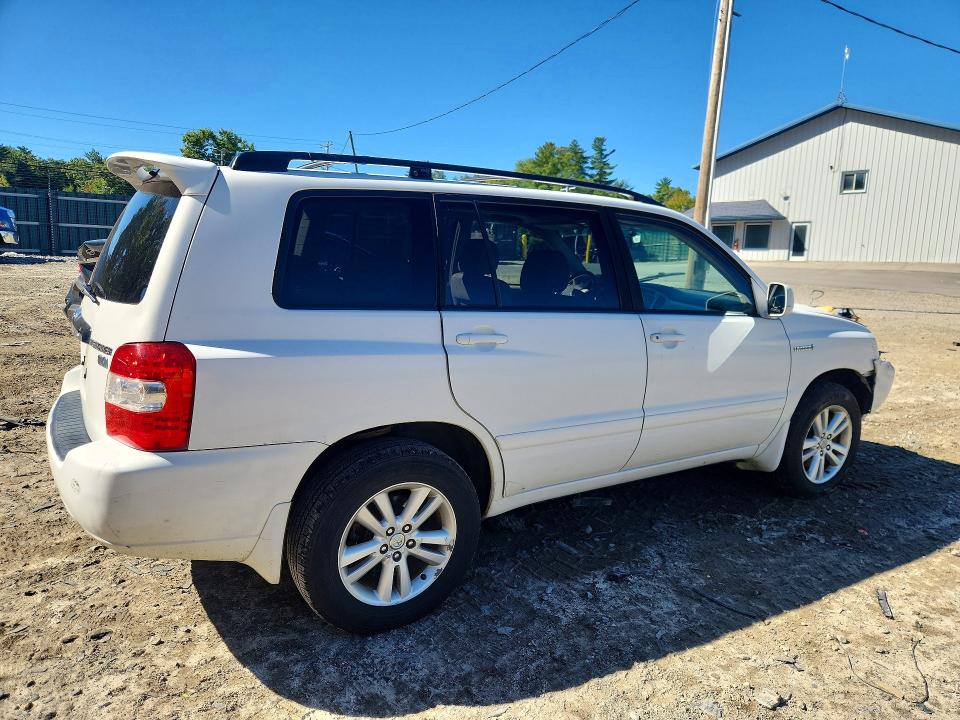 Photo 3 from auction – 2006 TOYOTA HIGHLANDER with VIN JTEEW21A160026957