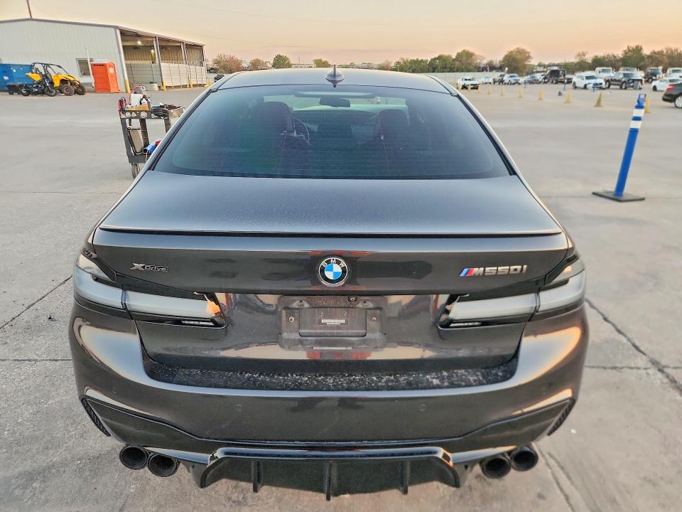 صورة رقم 6 من المزاد - 2020 BMW M550XI مع VIN WBAJS7C00LCD00191