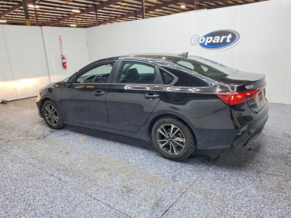 Photo 2 from auction – 2023 KIA FORTE with VIN 3KPF24AD5PE566119