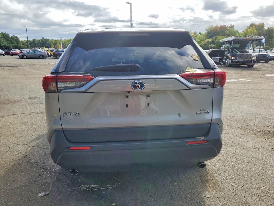 Снимка 6 от търг – 2019 TOYOTA RAV4 с VIN JTMMWRFV3KD036834