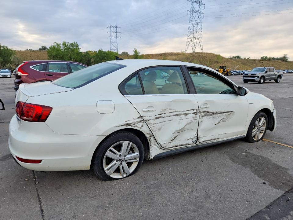 Photo 3 from auction – 2014 VOLKSWAGEN JETTA with VIN 3VW637AJ4EM214587
