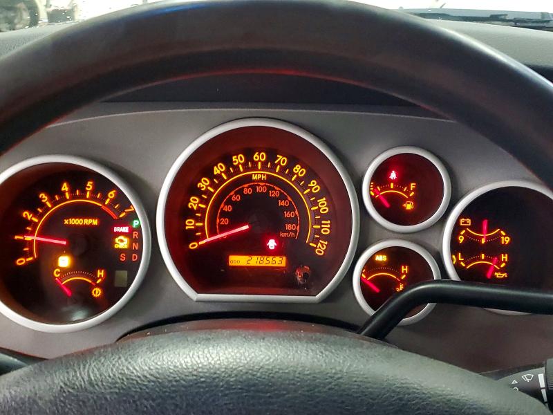 Photo 9 from auction – 2011 TOYOTA TUNDRA with VIN 5TFUY5F10BX168870