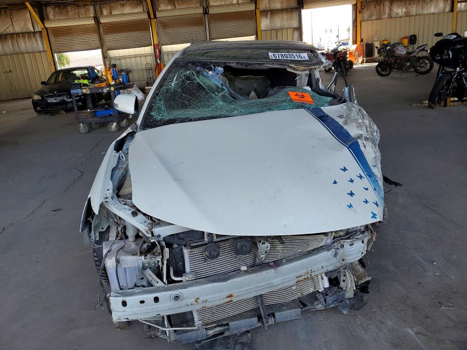 Photo 5 from auction – 2015 SCION TC with VIN JTKJF5C72FJ004880