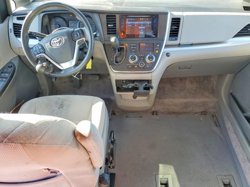 Photo 8 from auction – 2016 TOYOTA SIENNA with VIN 5TDKK3DC9GS692341
