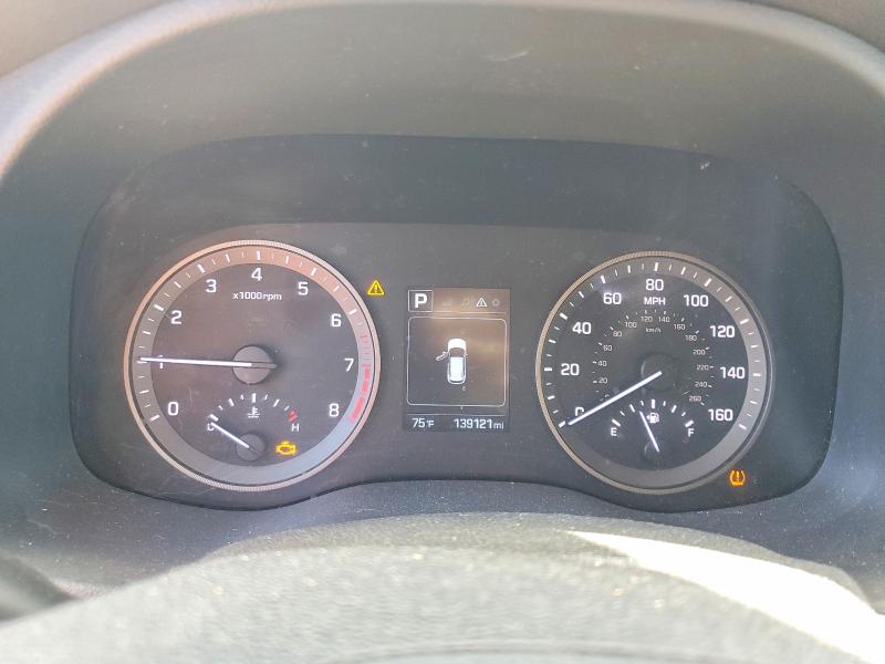 Photo 9 from auction – 2017 HYUNDAI TUCSON with VIN KM8J3CA26HU502430