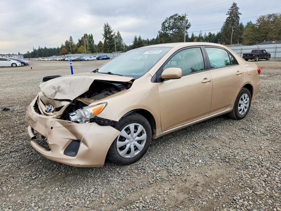 TOYOTA COROLLA 2011 с VIN 2T1BU4EE8BC749047 - Снимка от търг