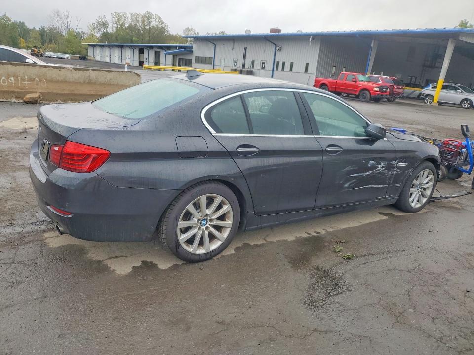 Foto 3 de la subasta – 2016 BMW 535 con VIN WBA5B3C51GG252914
