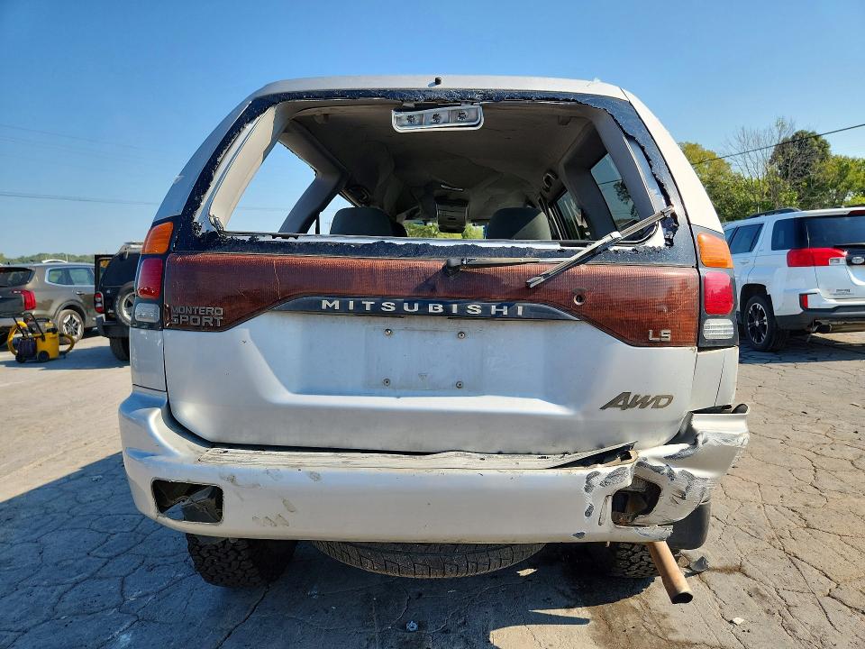 Снимка 6 от търг – 2003 MITSUBISHI MONTERO с VIN JA4MT21H43J035416