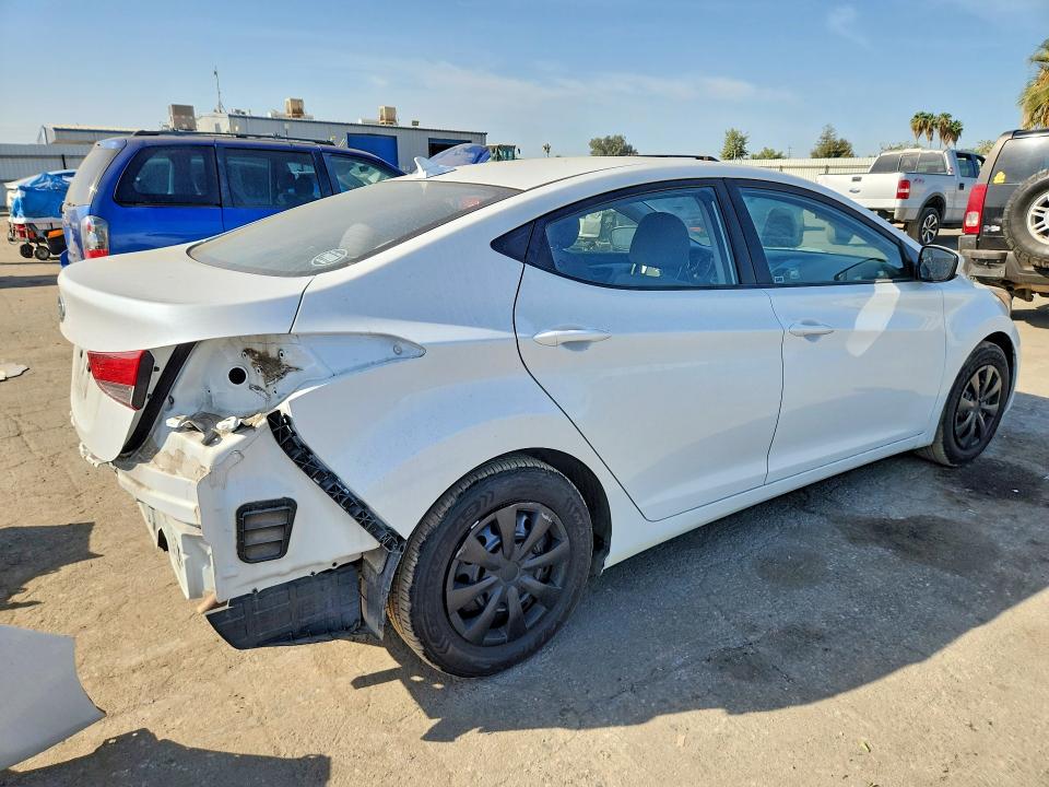 Снимка 3 от търг – 2016 HYUNDAI ELANTRA с VIN 5NPDH4AE1GH663327
