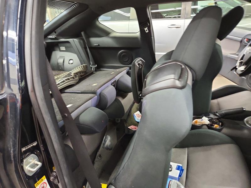 Фото 10 с аукциона – 2015 SCION TC с VIN JTKJF5C74FJ009370