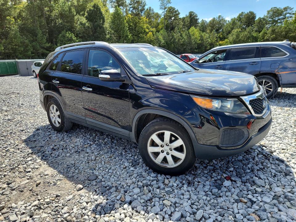 Photo 4 from auction – 2012 KIA SORENTO with VIN 5XYKT4A27CG245268