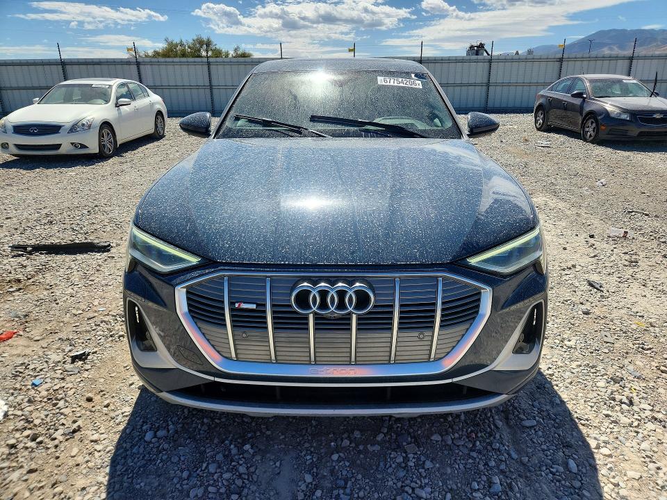 Photo 5 from auction – 2020 AUDI E-TRON with VIN WA13ABGE0LB032683