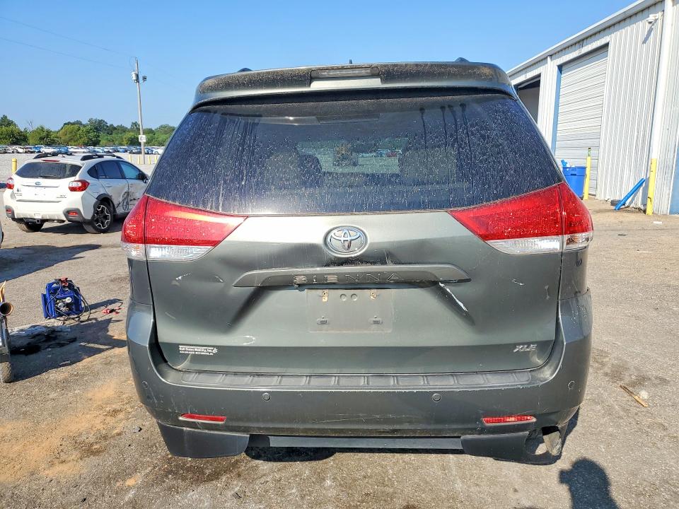 Zdjęcie 6 z aukcji – 2013 TOYOTA SIENNA z VIN 5TDYK3DC2DS379900